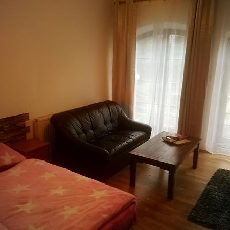 Villa Barrandov Pokoj 3 Praga Exterior foto